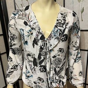 White House Black Market Blouse